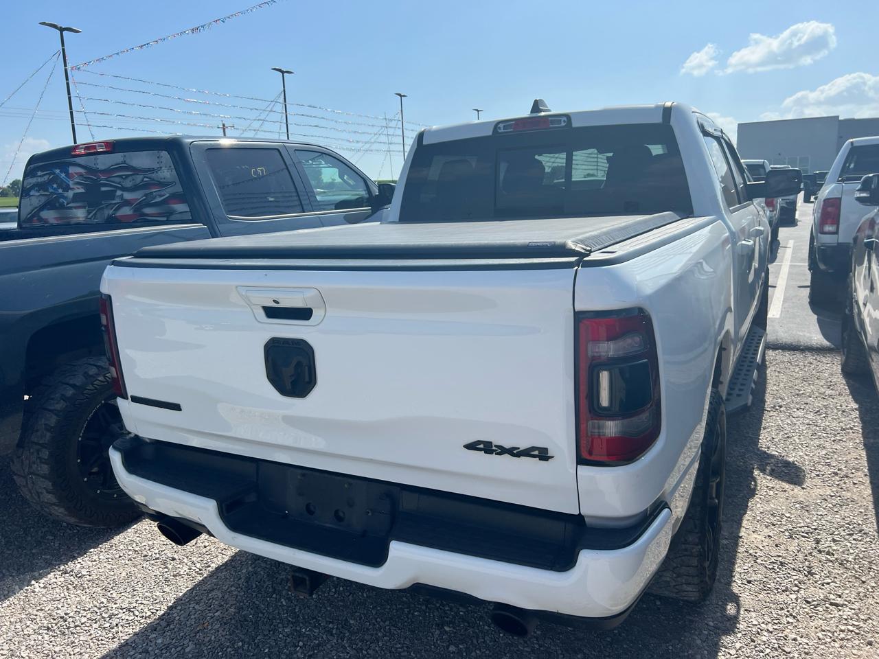 RAM 1500 Big Horn Crew Cab SWB 4WD 2021