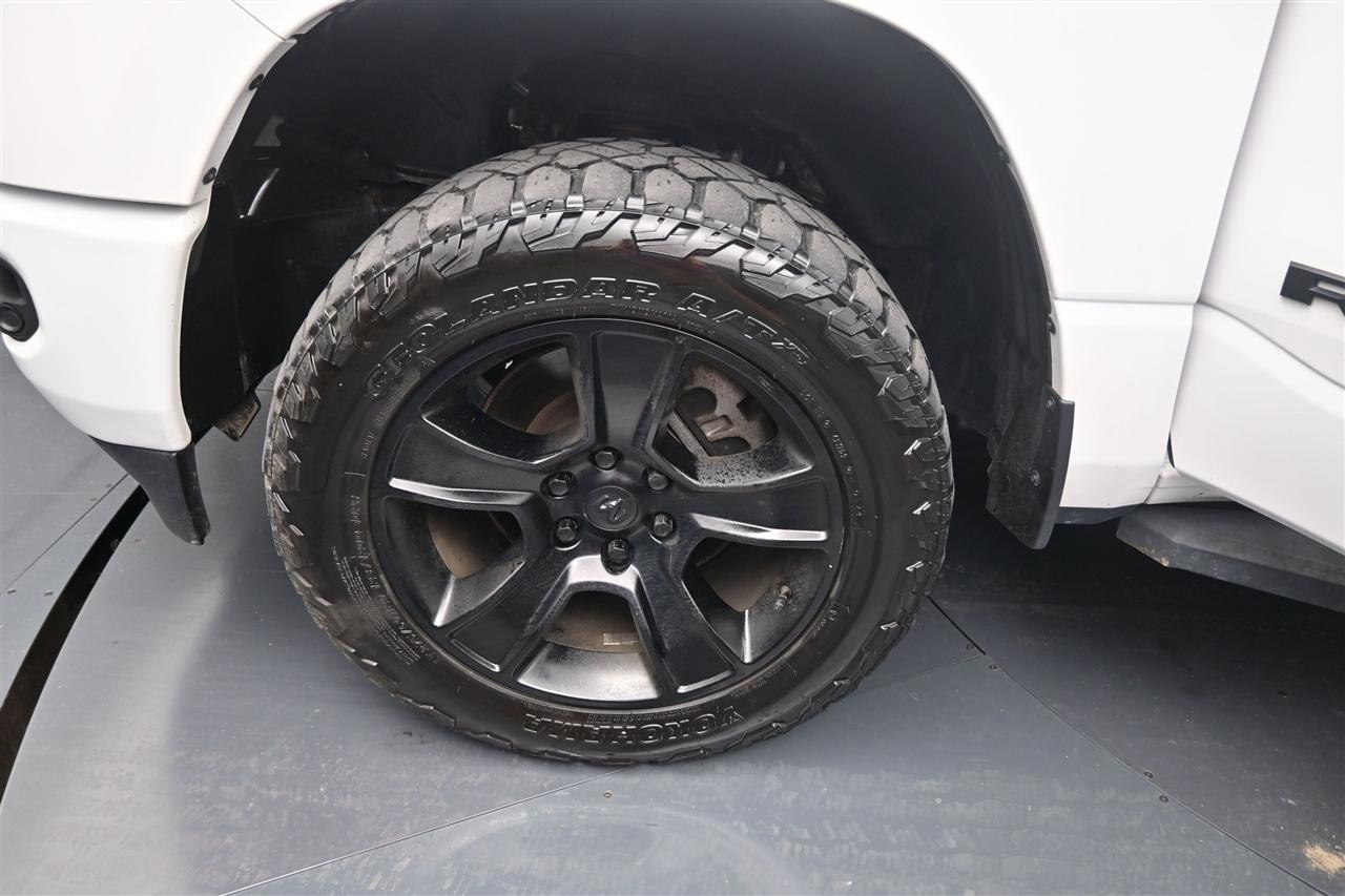 RAM 1500 Big Horn Crew Cab SWB 4WD 2021