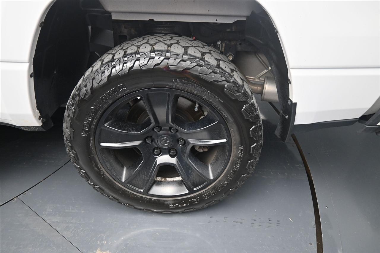 RAM 1500 Big Horn Crew Cab SWB 4WD 2021