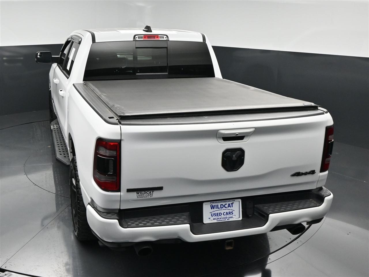 RAM 1500 Big Horn Crew Cab SWB 4WD 2021