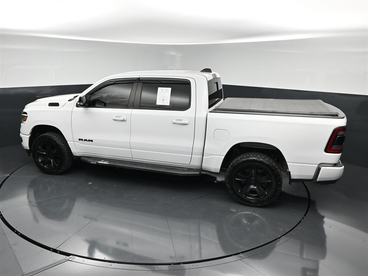 RAM 1500 Big Horn Crew Cab SWB 4WD 2021