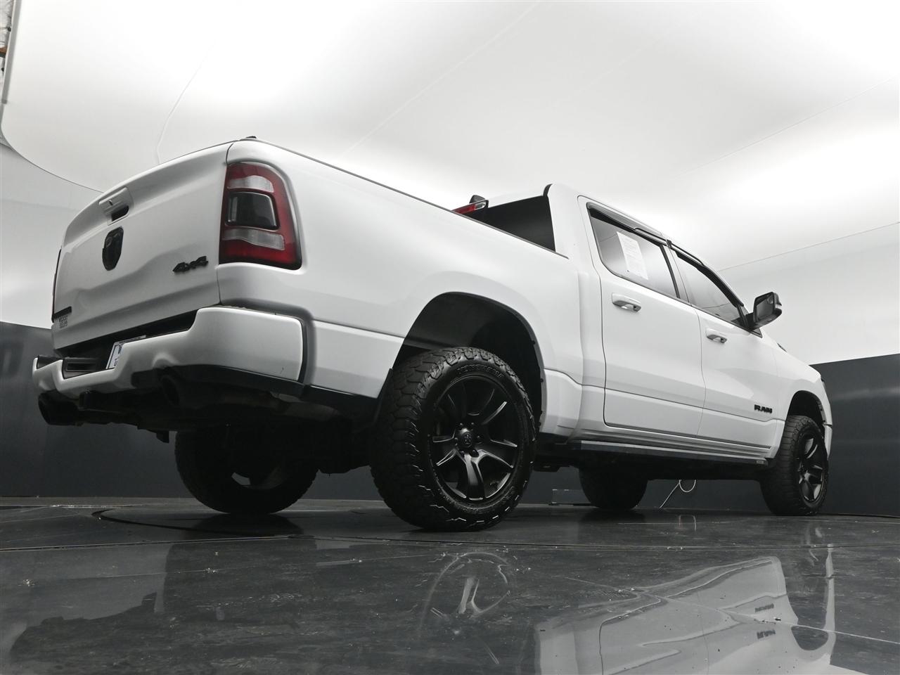 RAM 1500 Big Horn Crew Cab SWB 4WD 2021