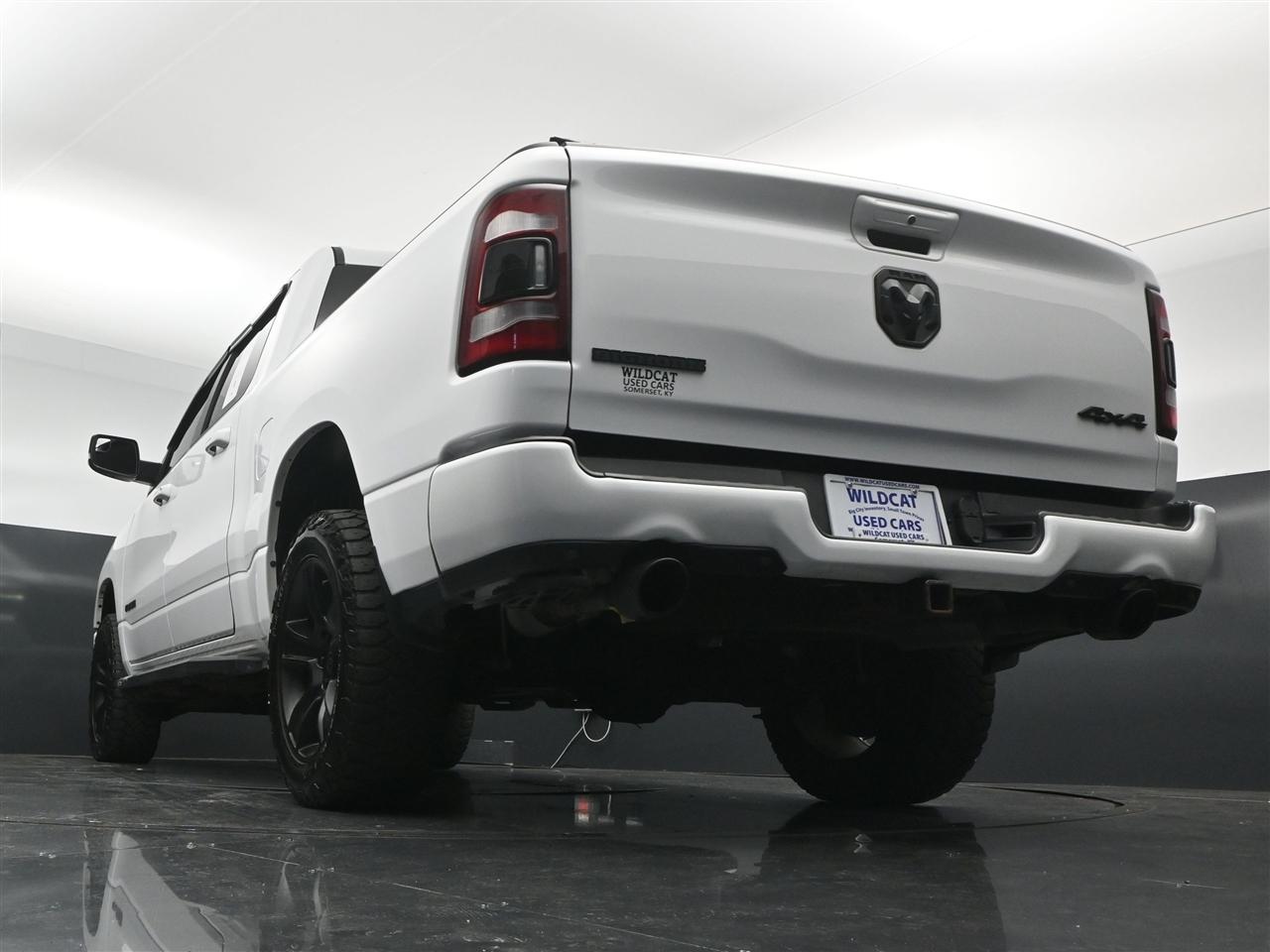 RAM 1500 Big Horn Crew Cab SWB 4WD 2021