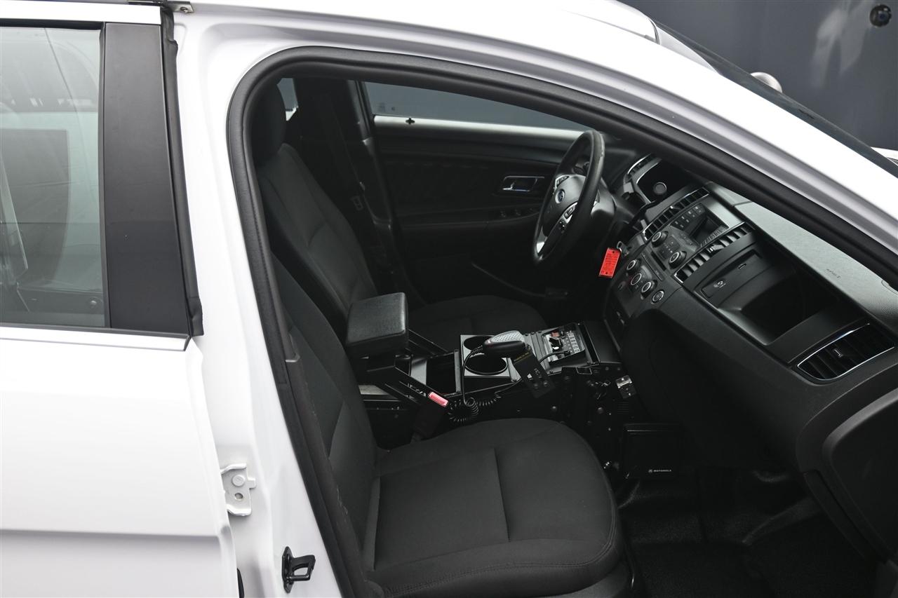 Ford Taurus Police AWD 2015