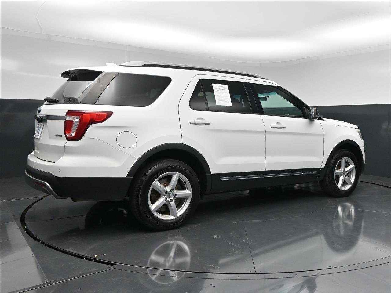 Ford Explorer XLT 4WD 2016