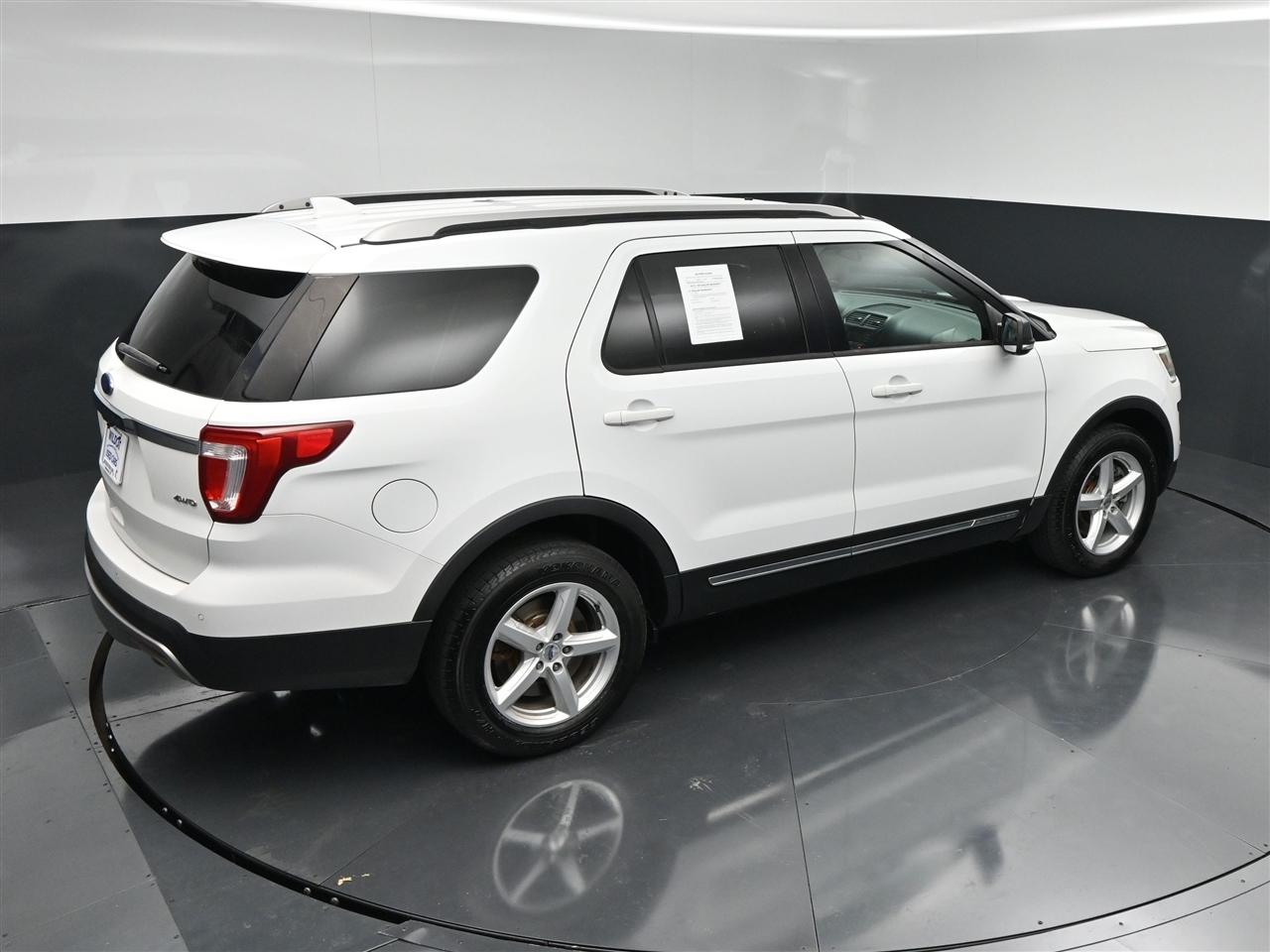 Ford Explorer XLT 4WD 2016