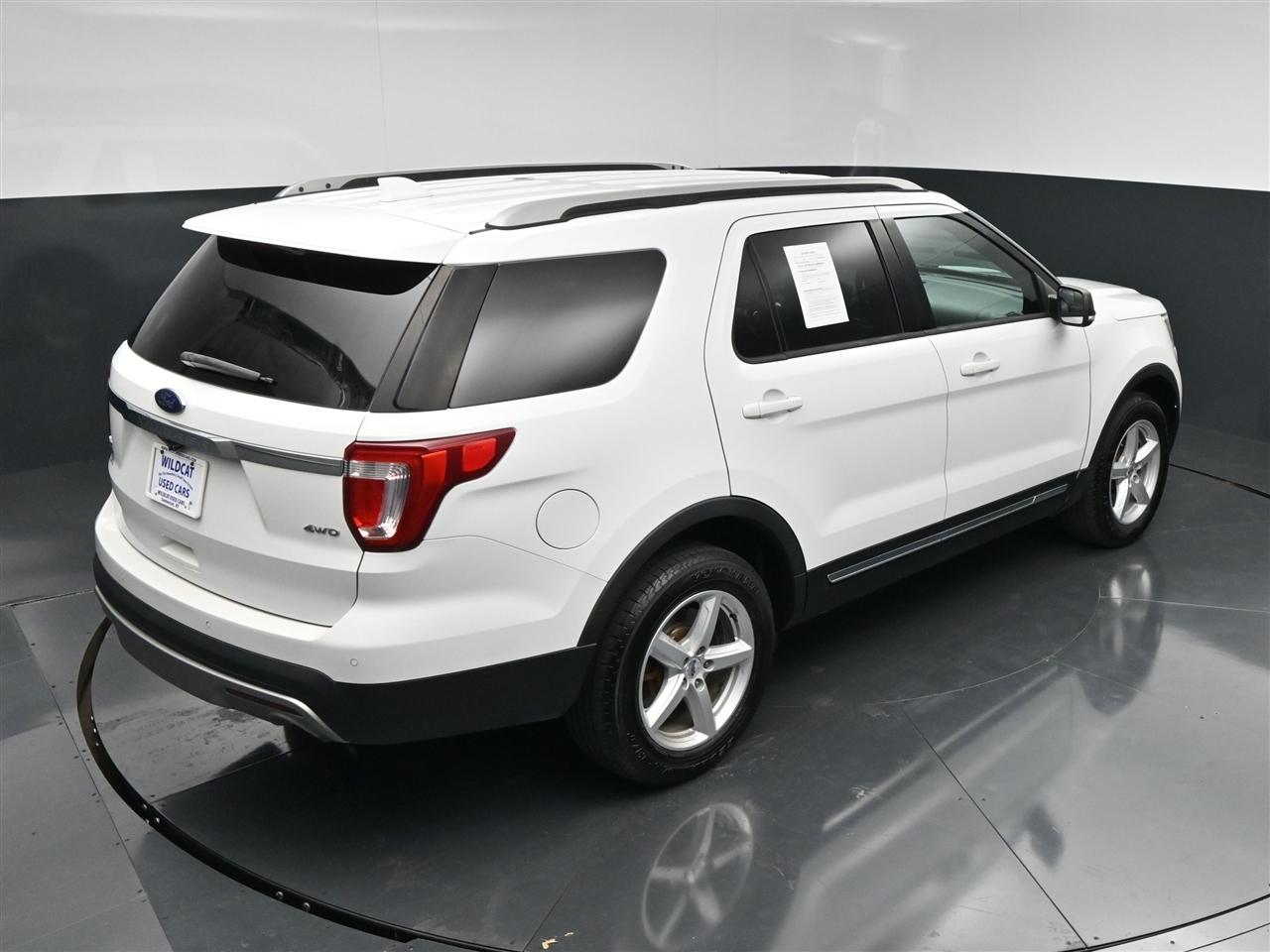 Ford Explorer XLT 4WD 2016