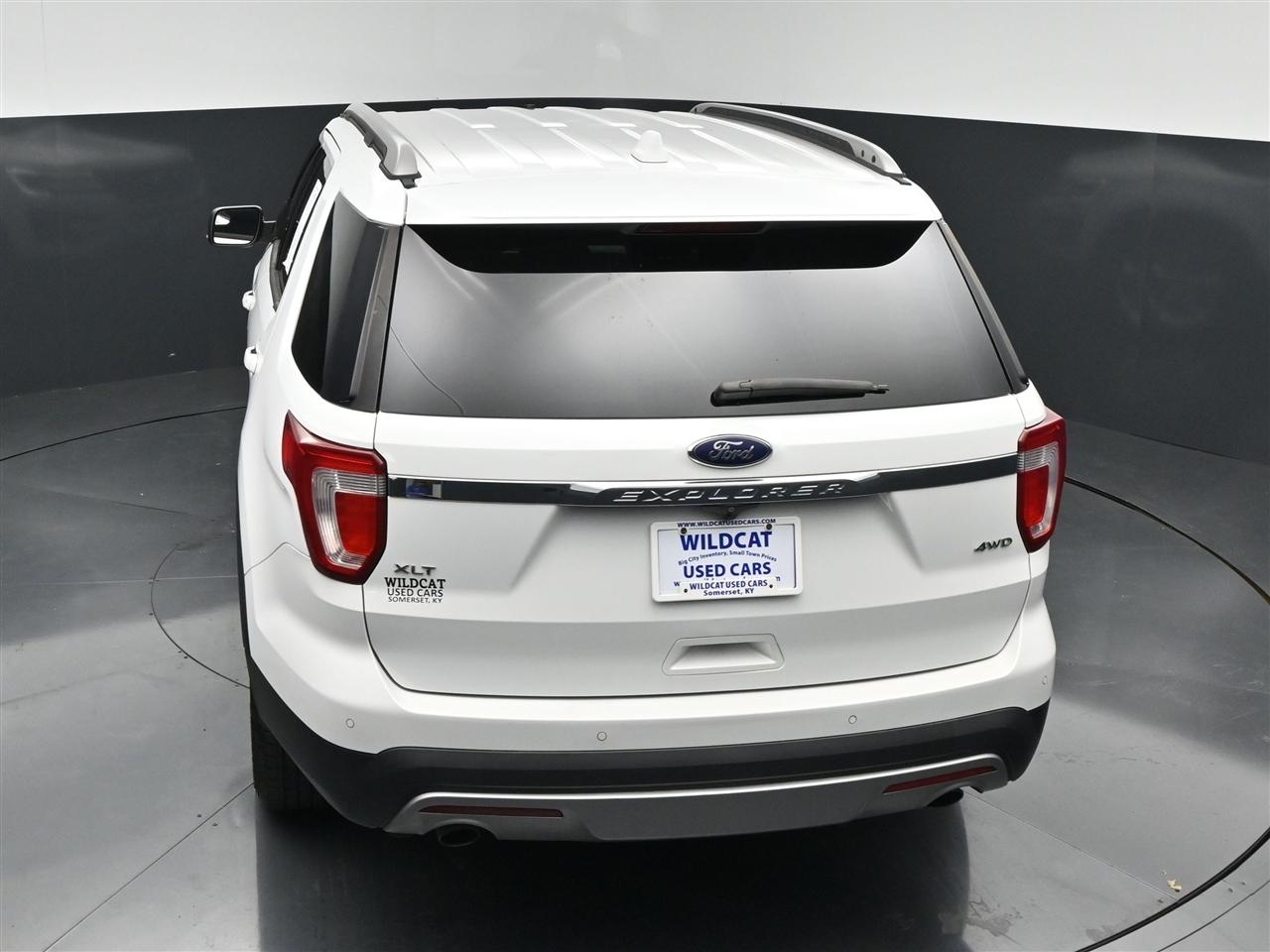 Ford Explorer XLT 4WD 2016