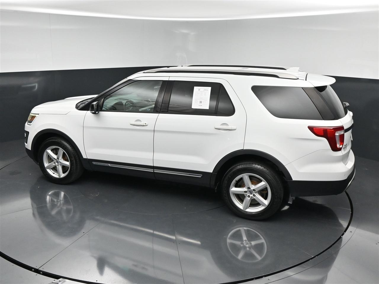 Ford Explorer XLT 4WD 2016