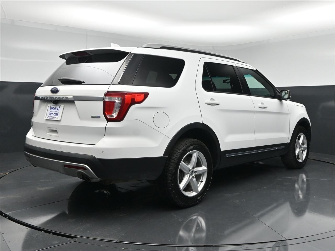 Ford Explorer XLT 4WD 2016