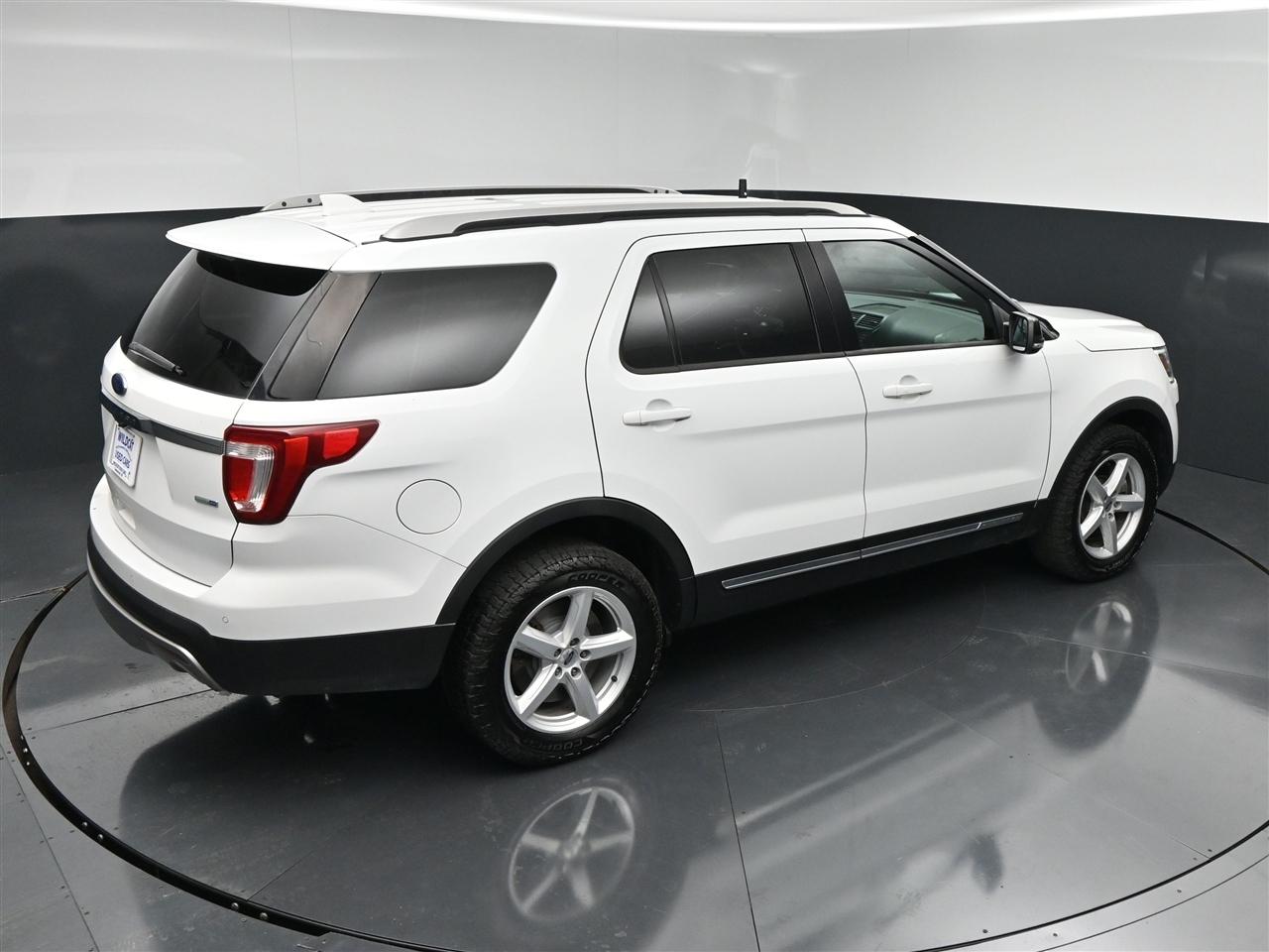 Ford Explorer XLT 4WD 2016