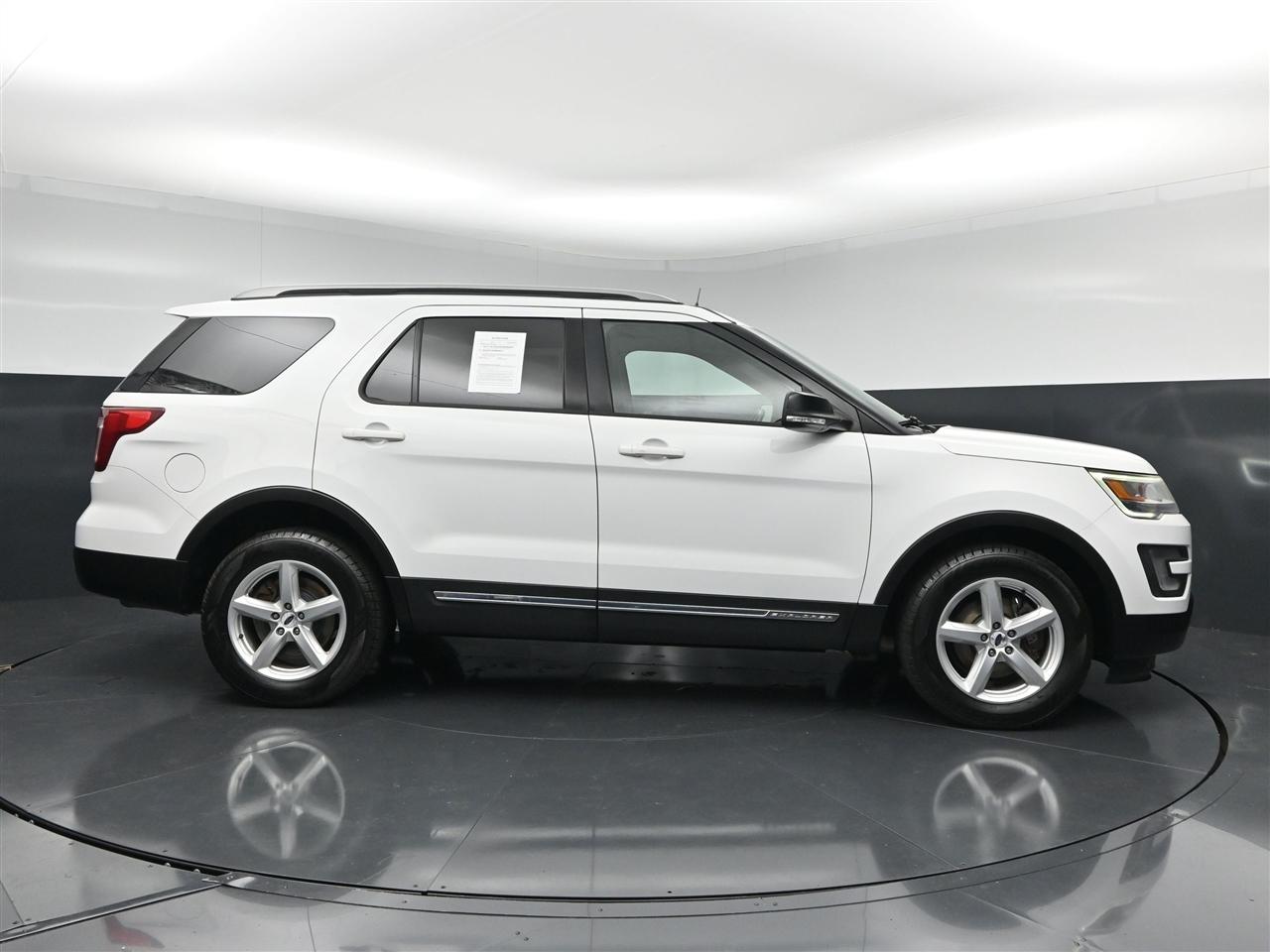Ford Explorer XLT 4WD 2017