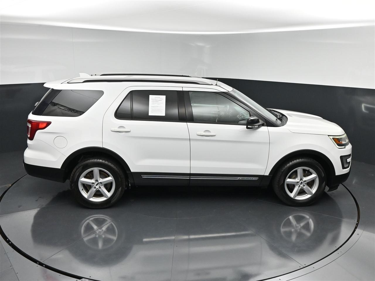 Ford Explorer XLT 4WD 2017