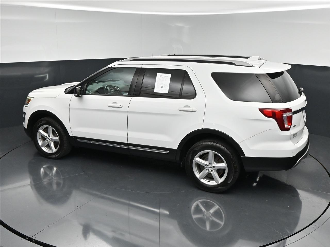 Ford Explorer XLT 4WD 2017