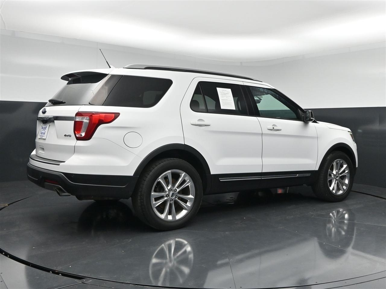 Ford Explorer XLT 4WD 2018