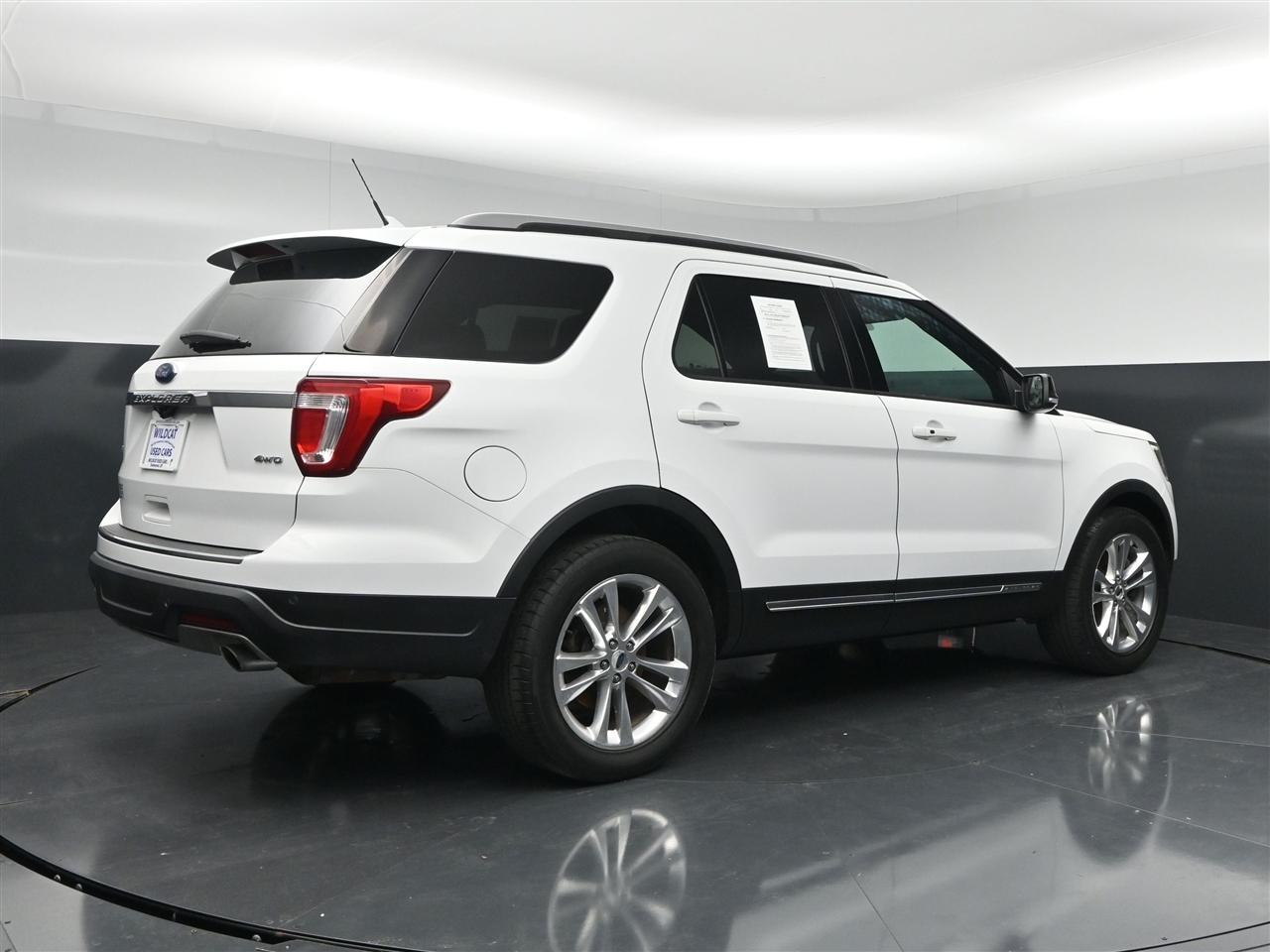 Ford Explorer XLT 4WD 2018