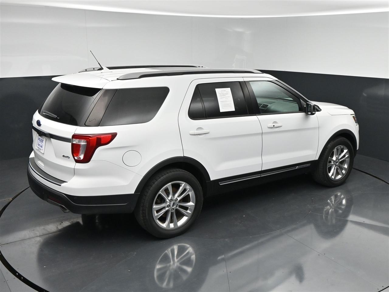 Ford Explorer XLT 4WD 2018