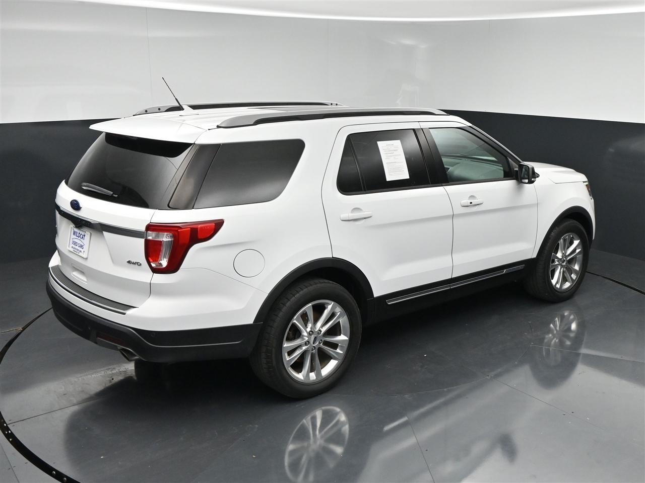 Ford Explorer XLT 4WD 2018