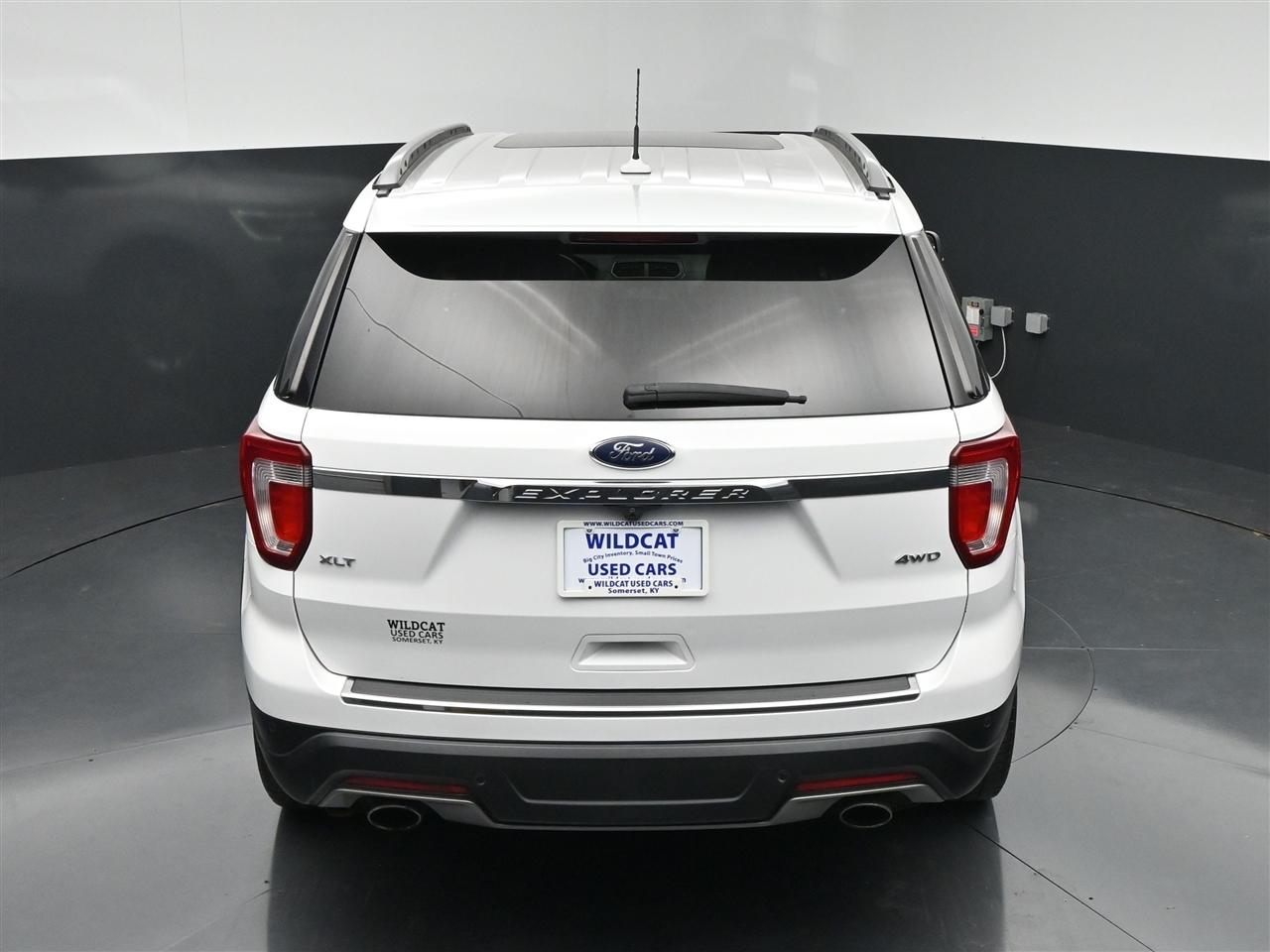 Ford Explorer XLT 4WD 2018