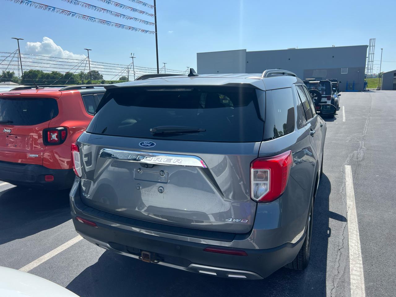 Ford Explorer XLT AWD 2022