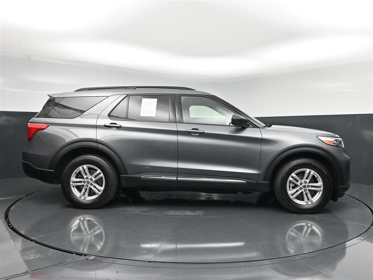 Ford Explorer XLT AWD 2022