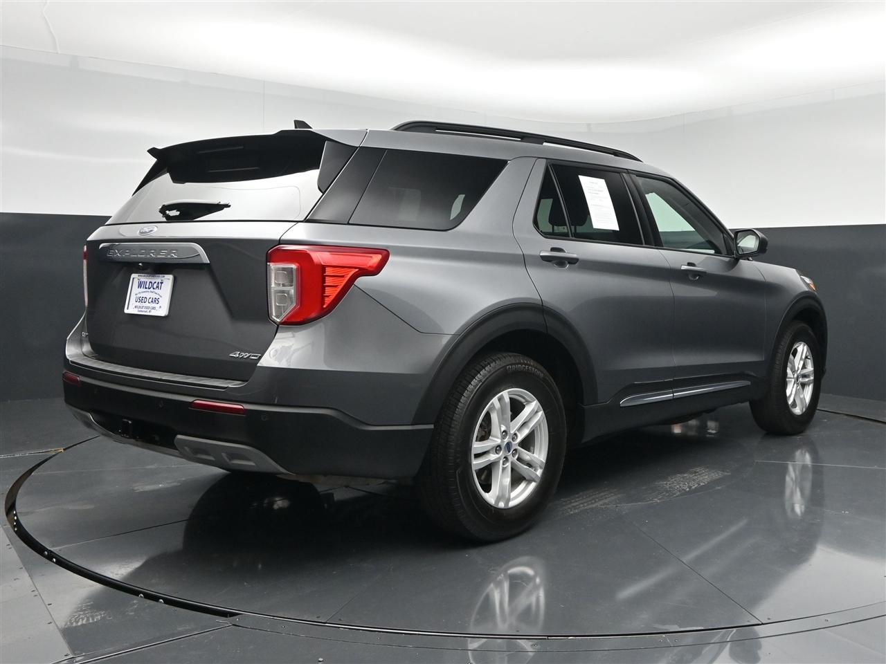 Ford Explorer XLT AWD 2022