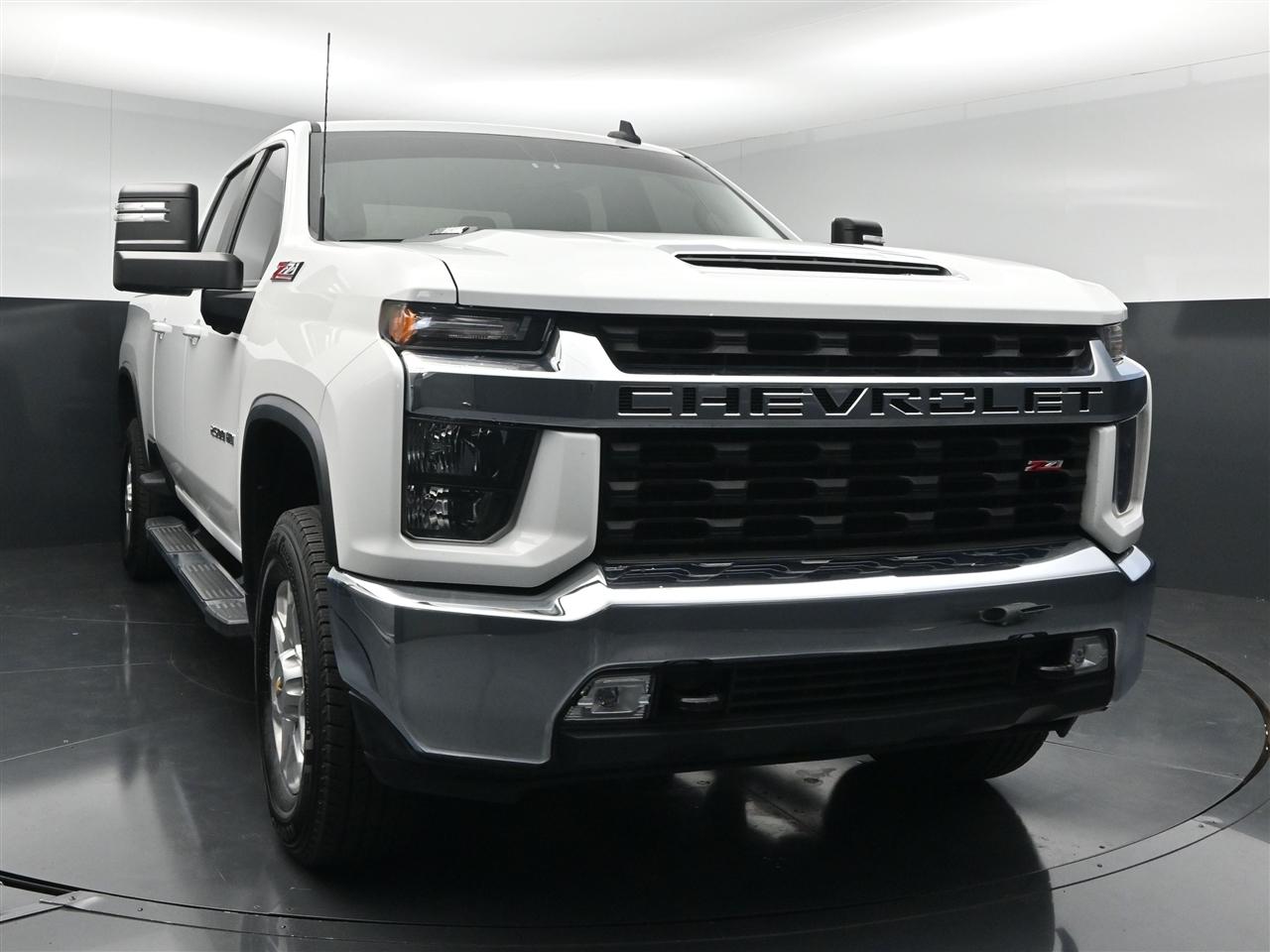 Chevrolet Silverado 2500HD LT Crew Cab Long Box 4WD 2023
