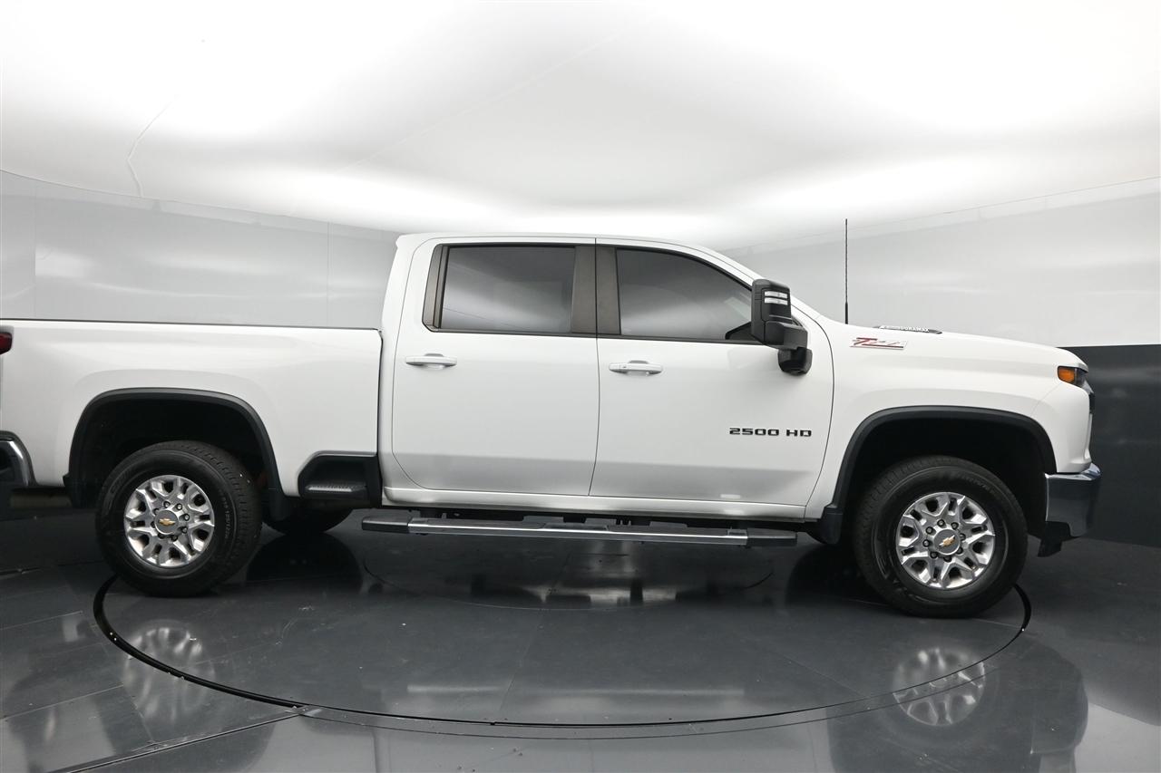 Chevrolet Silverado 2500HD LT Crew Cab Long Box 4WD 2023