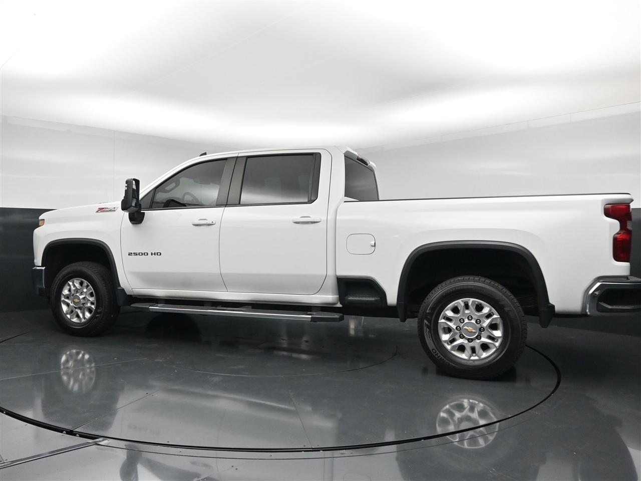 Chevrolet Silverado 2500HD LT Crew Cab Long Box 4WD 2023