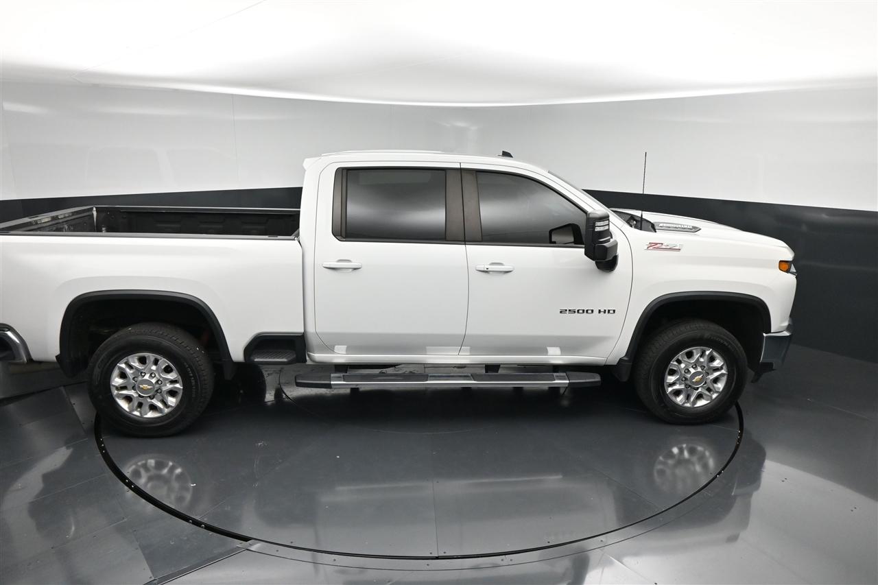 Chevrolet Silverado 2500HD LT Crew Cab Long Box 4WD 2023