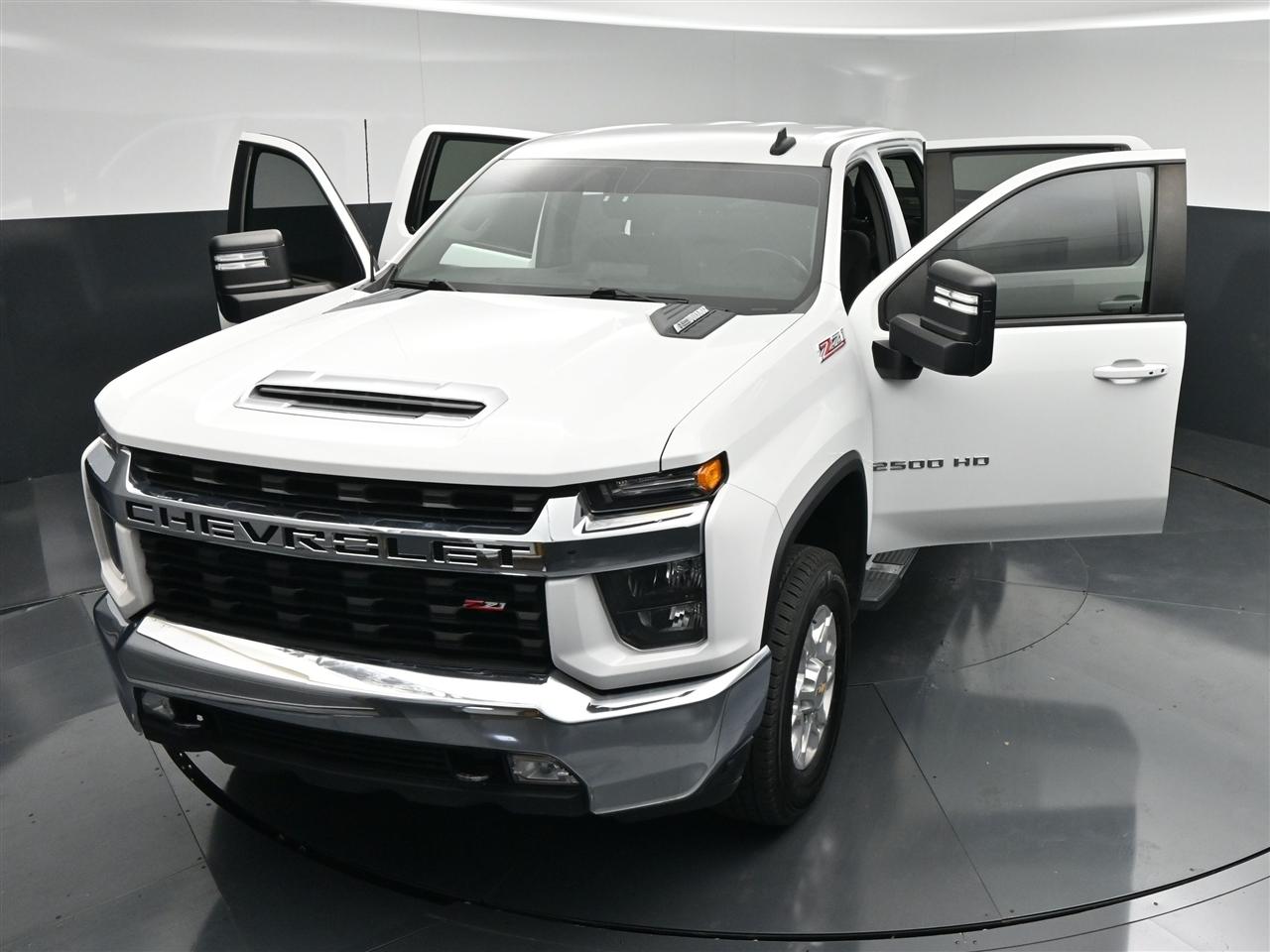 Chevrolet Silverado 2500HD LT Crew Cab Long Box 4WD 2023