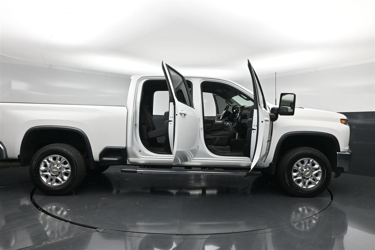 Chevrolet Silverado 2500HD LT Crew Cab Long Box 4WD 2023