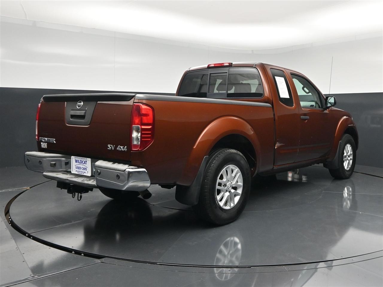 Nissan Frontier SV King Cab 5AT 4WD 2017