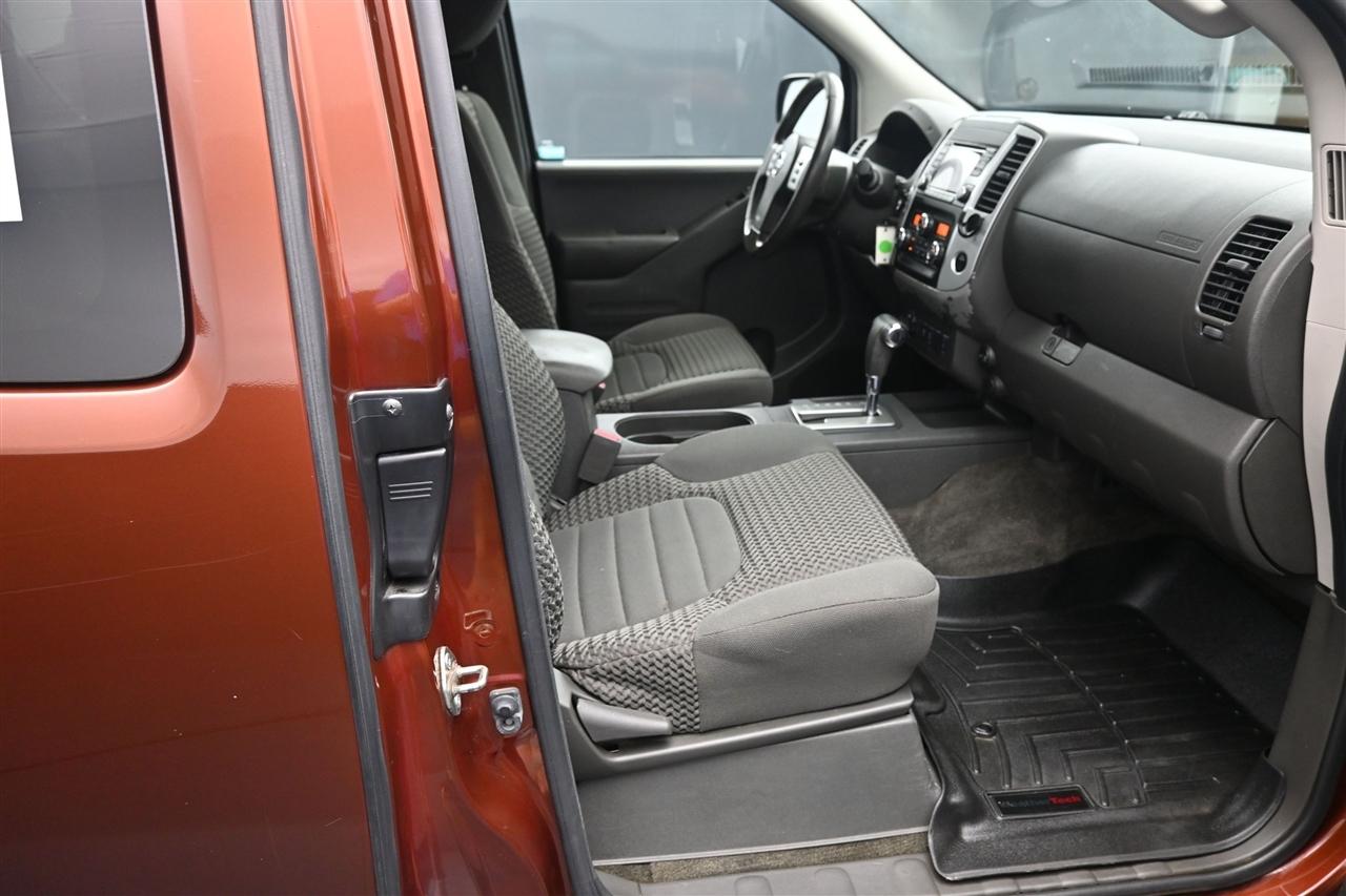 Nissan Frontier SV King Cab 5AT 4WD 2017