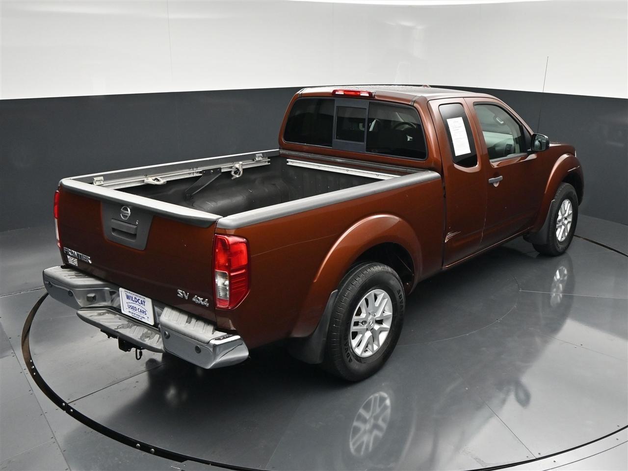 Nissan Frontier SV King Cab 5AT 4WD 2017