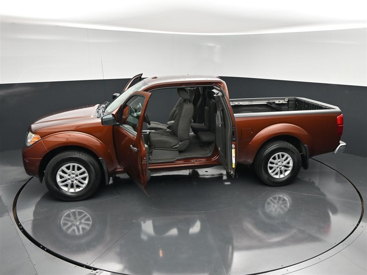 Nissan Frontier SV King Cab 5AT 4WD 2017
