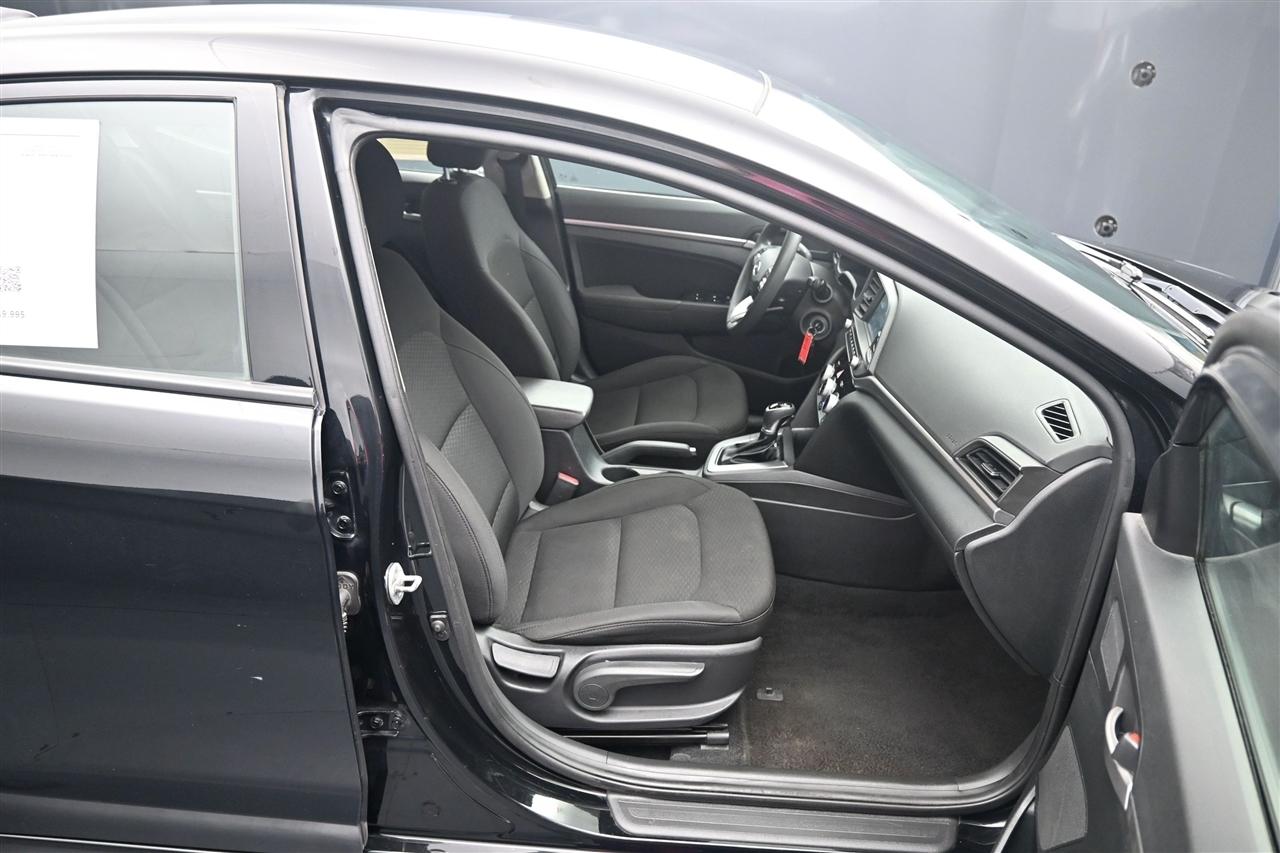 Hyundai Elantra Limited 2019