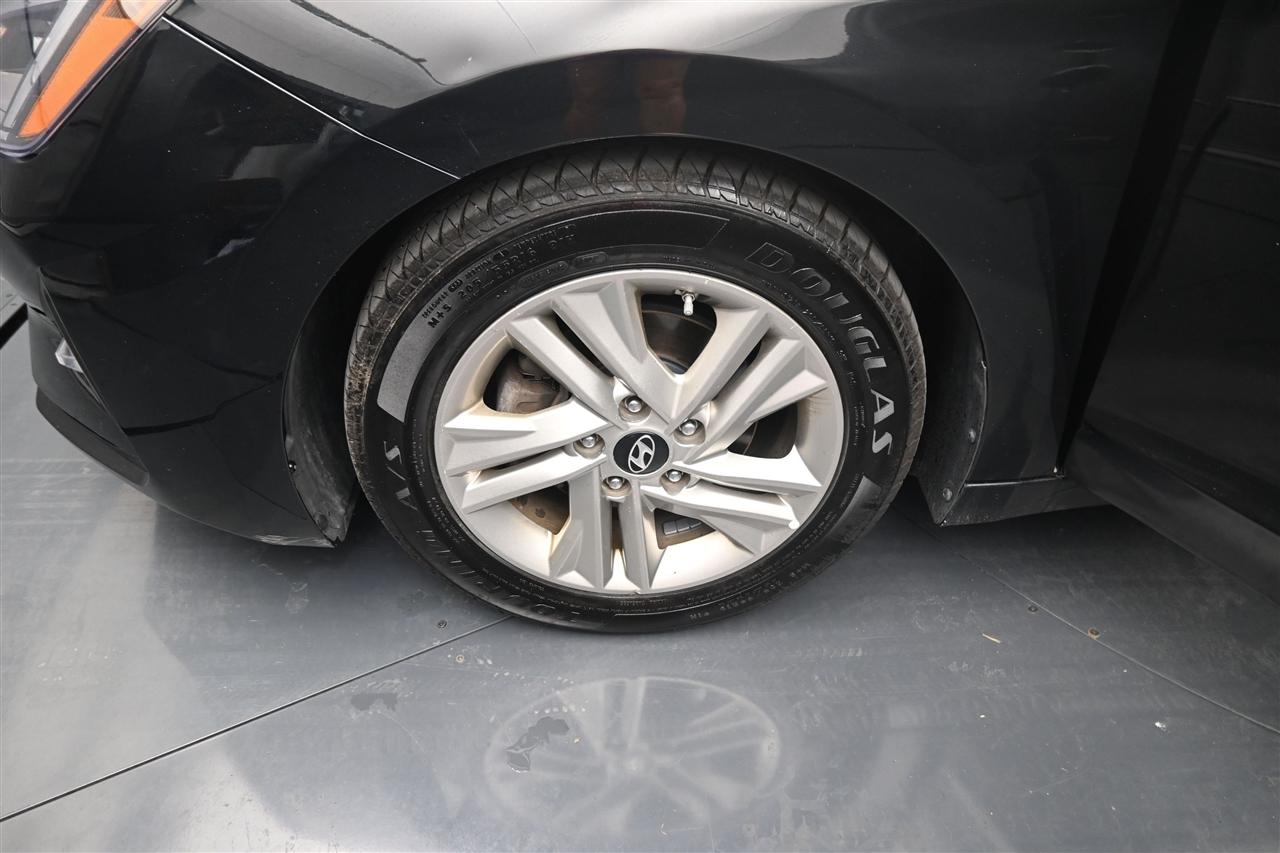 Hyundai Elantra Limited 2019