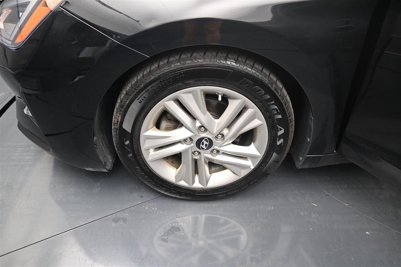 Hyundai Elantra Limited 2019