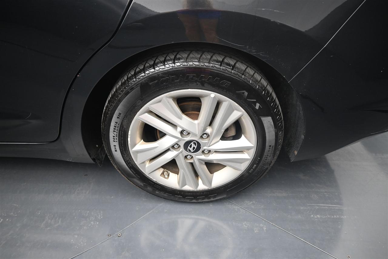 Hyundai Elantra Limited 2019