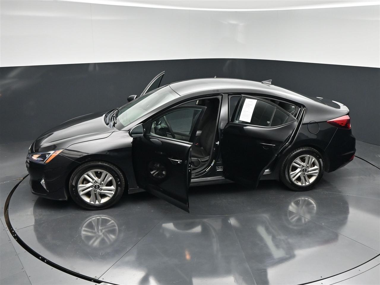 Hyundai Elantra Limited 2019