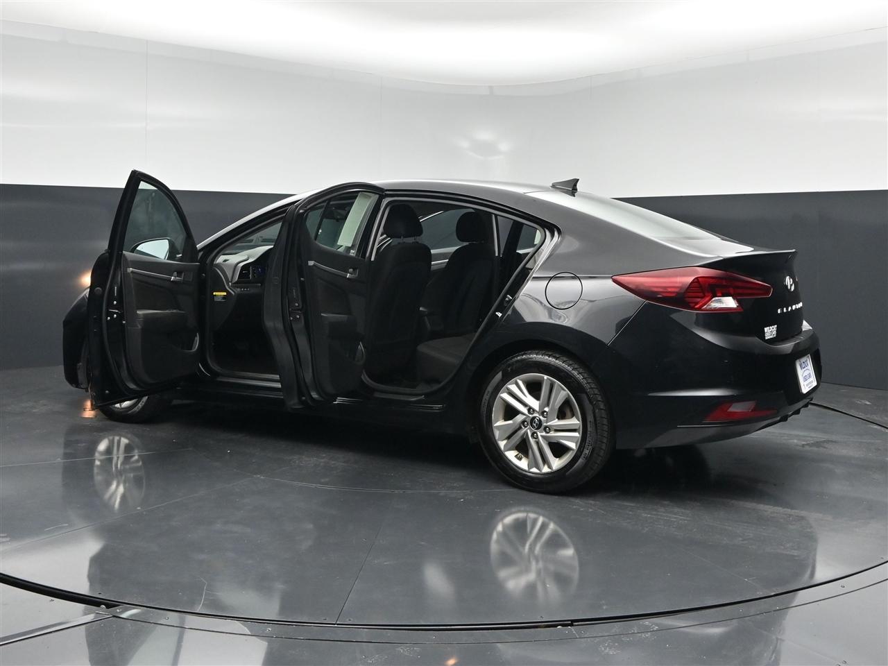 Hyundai Elantra Limited 2019