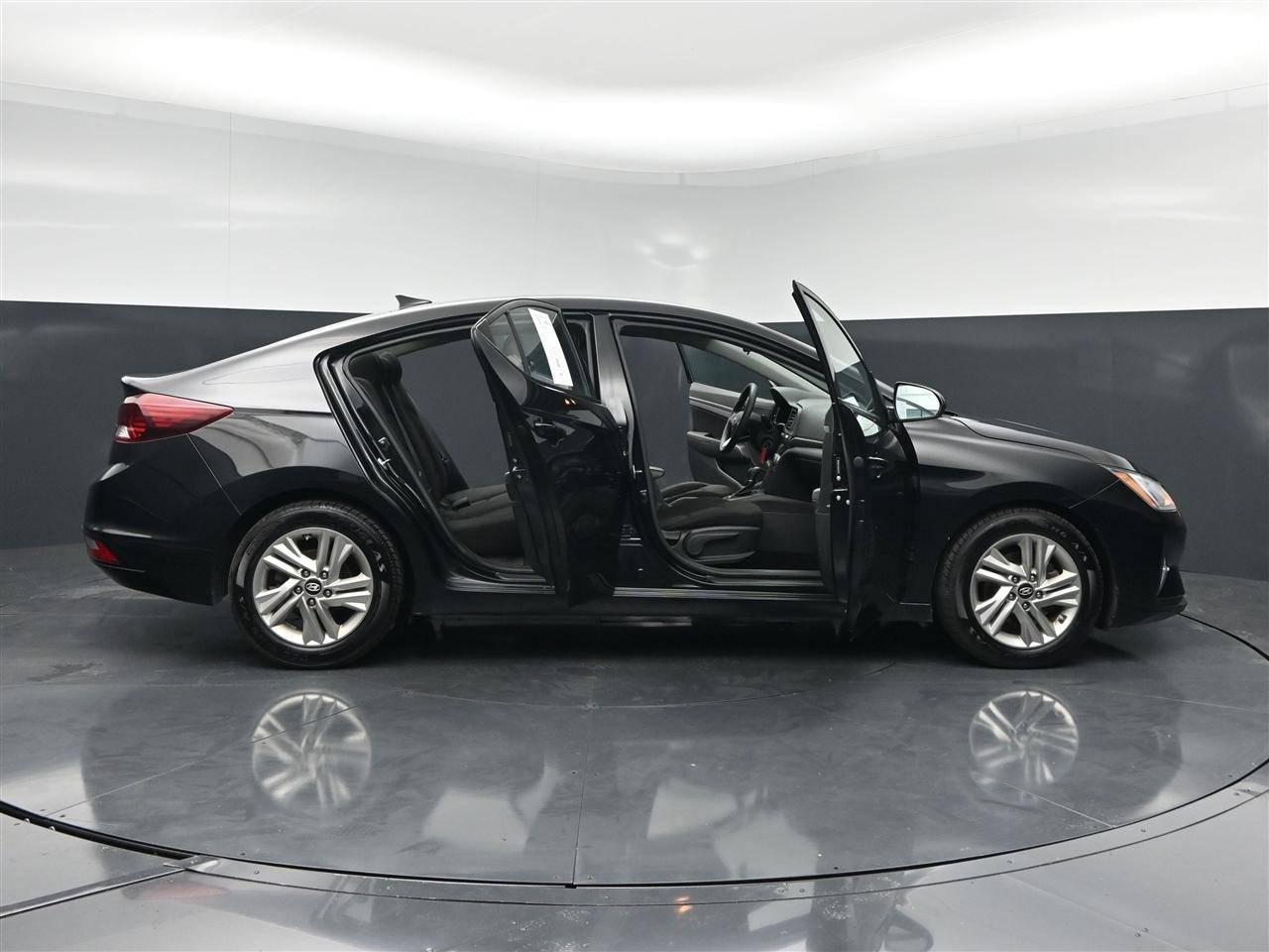 Hyundai Elantra Limited 2019