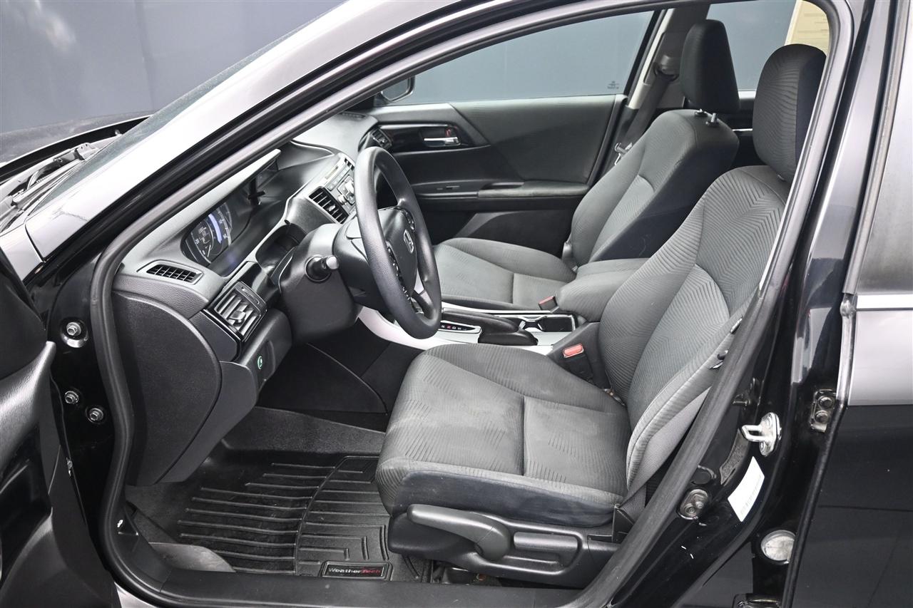 Honda Accord LX Sedan CVT 2017