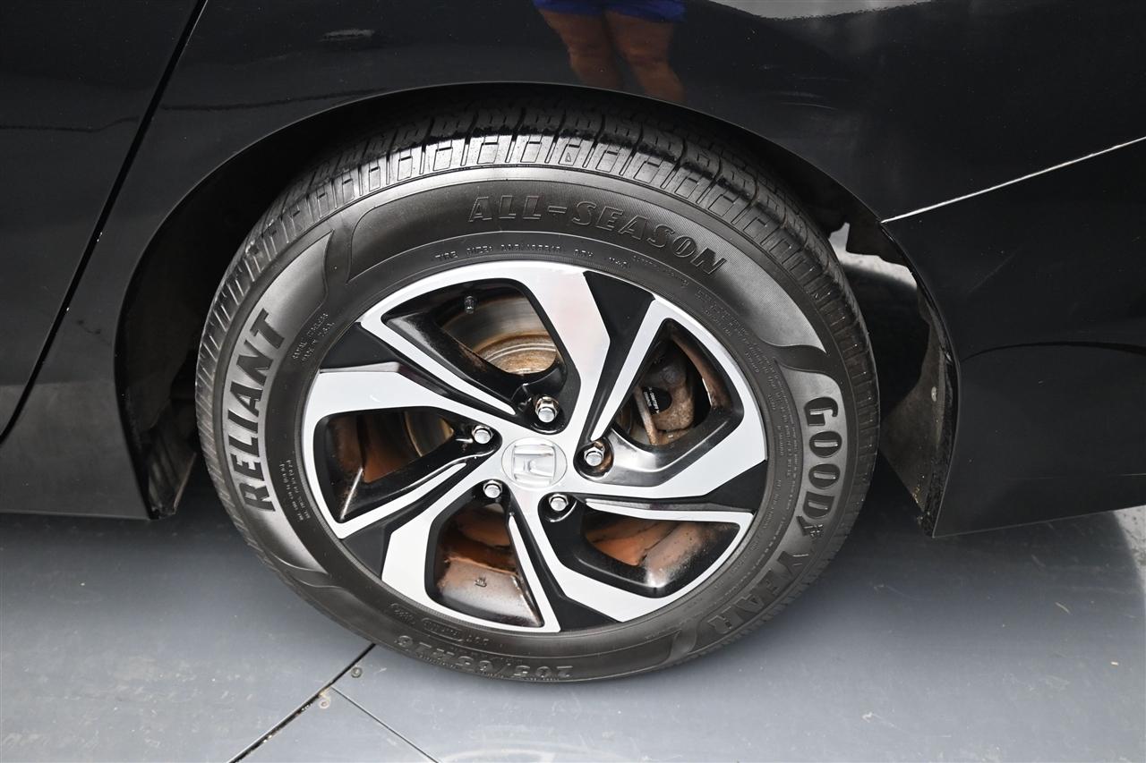 Honda Accord LX Sedan CVT 2017