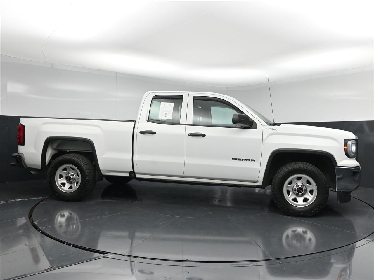 GMC Sierra 1500 Base Double Cab 4WD 2019