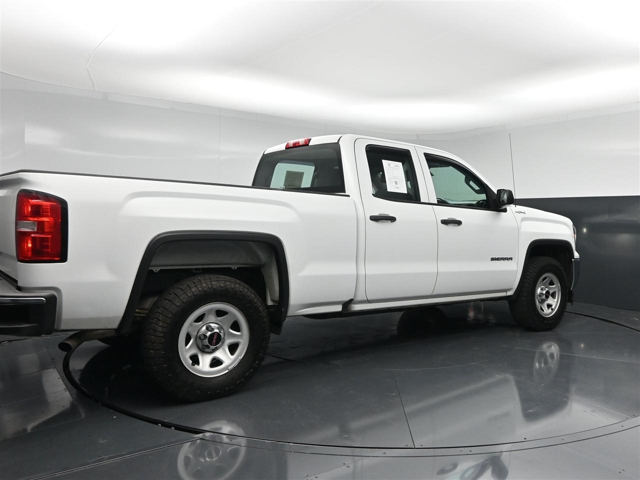 GMC Sierra 1500 Base Double Cab 4WD 2019