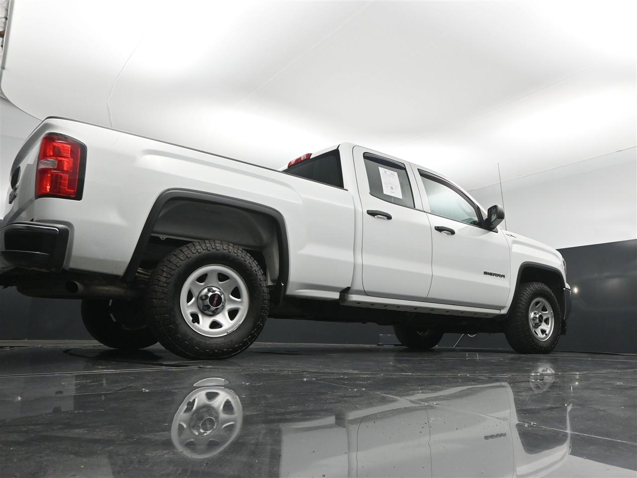 GMC Sierra 1500 Base Double Cab 4WD 2019