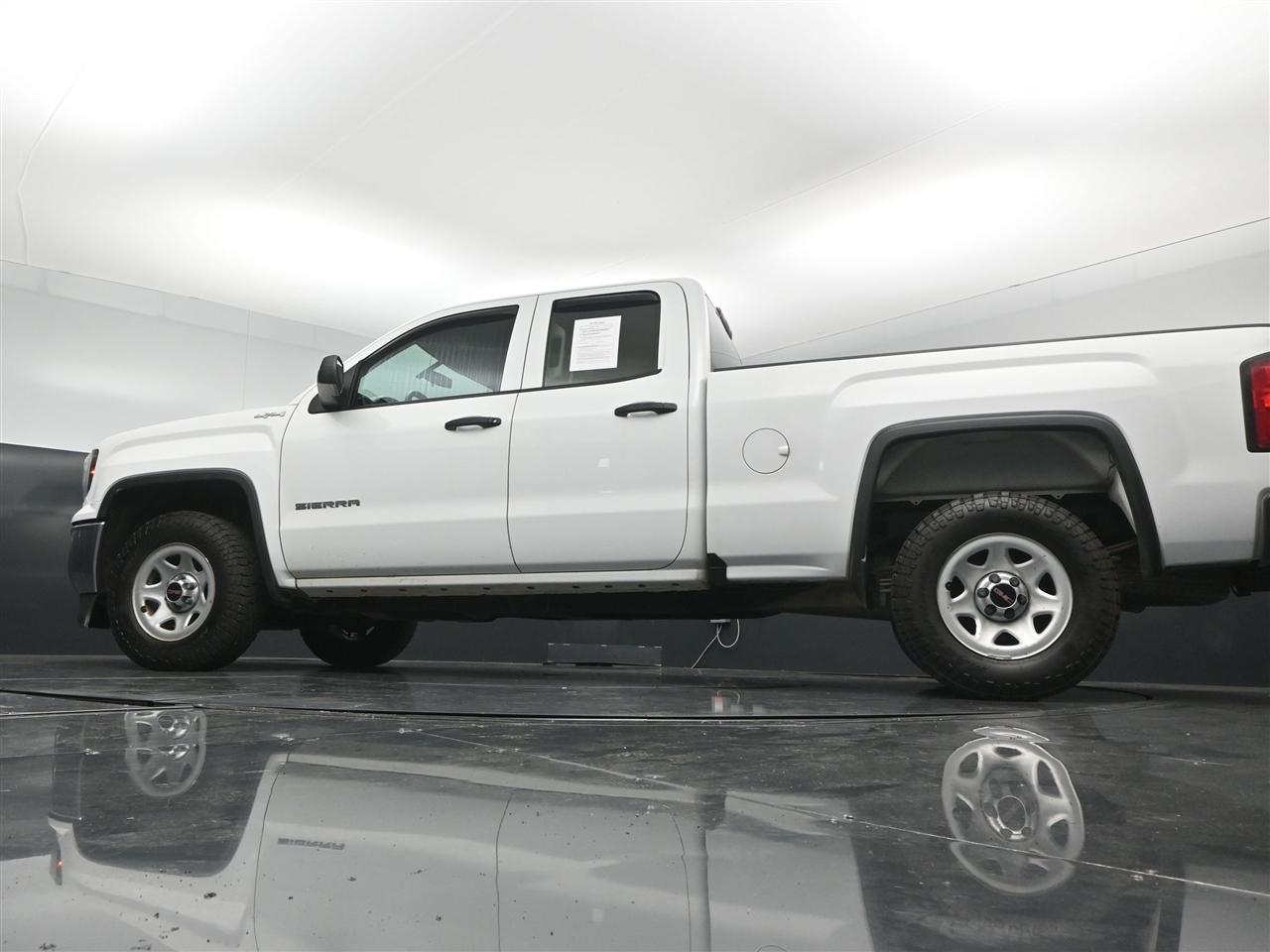 GMC Sierra 1500 Base Double Cab 4WD 2019