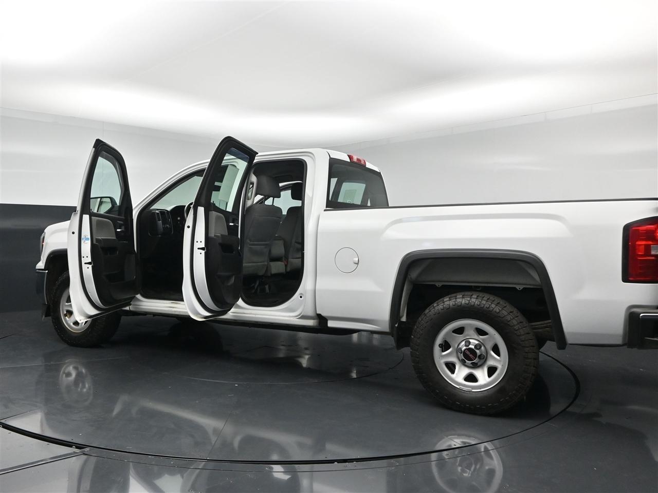GMC Sierra 1500 Base Double Cab 4WD 2019